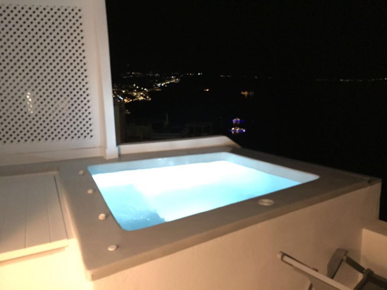 אימרוביגלי Altana Cliffside Villas מראה חיצוני תמונה